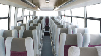 宇通 24-49座 大巴车租赁包车_ZK6102D