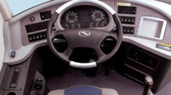 金龙客车  商务车租赁包车_6117LNG/CNG