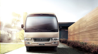 金旅 24-28座 中巴车租赁包车_XML6722J25N