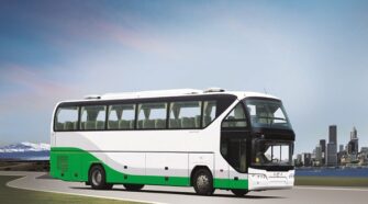 青年 27-59座 大巴车租赁包车_JNP6121FM-1