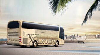 青年 24-55座 大巴车租赁包车_JNP6120FNV