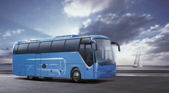 青年 27-49座 大巴车租赁包车_JNP6110M-1