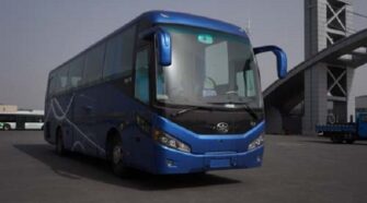 一汽 24-53座 大巴车租赁包车_CA6110LRD21