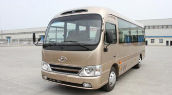 康恩迪 10-23座 中巴车租赁包车_CHM6711LQDV