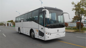 亚星 24-51座 大巴车租赁包车_YBL6117HBEV21