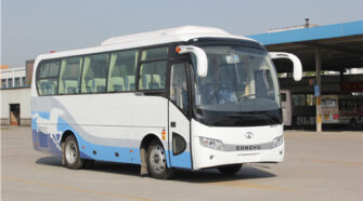 南京金龙 24-35座 大巴车租赁包车_NJL6808YN5