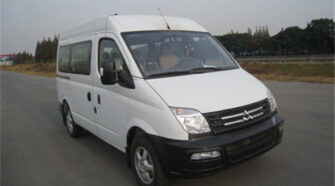 上汽大通 10-13座 中巴车租赁包车_SH6502A4D4-N