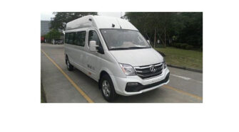 上汽大通 10-19座 中巴车租赁包车_SH6631A4DB