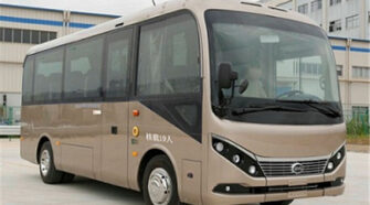 比亚迪 10-23座 中巴车租赁包车_BYD6710HLEV3