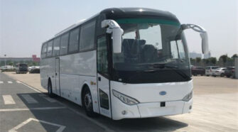 南京金龙 24-50座 大巴车租赁包车_NJL6127EV1