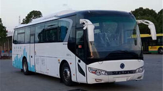 申龙 24-53座 大巴车租赁包车_SLK6118AEBEVD3