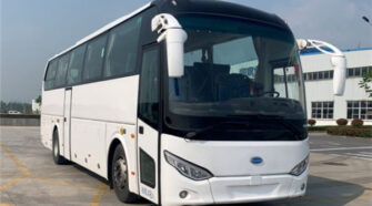 南京金龙 24-48座 大巴车租赁包车_NJL6117EV11